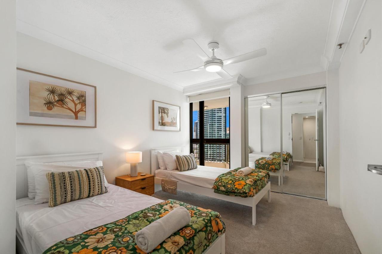 Surfers Century Oceanside Apartments Gold Coast Dış mekan fotoğraf