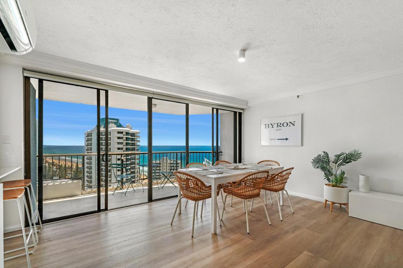 Surfers Century Oceanside Apartments Gold Coast Dış mekan fotoğraf