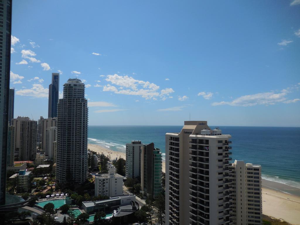 Surfers Century Oceanside Apartments Gold Coast Dış mekan fotoğraf